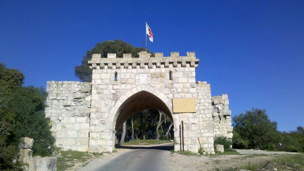 Pearl Of The Valley Hotel Kfar Tavor Extérieur photo