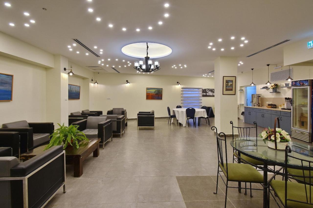 Pearl Of The Valley Hotel Kfar Tavor Extérieur photo