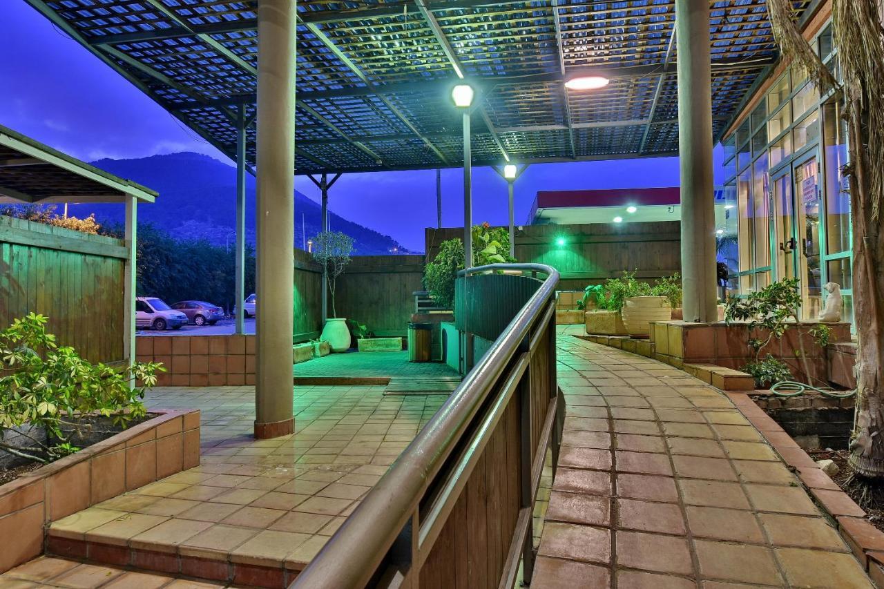 Pearl Of The Valley Hotel Kfar Tavor Extérieur photo